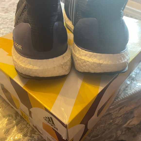 Ultraboost mens sneakers - Picture 6 of 8
